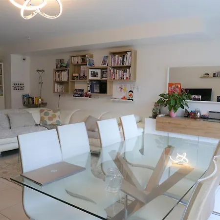 Semesterbostad Charming House Close To Paris Maisons-Alfort