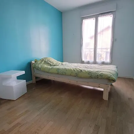 Charming House Close To Paris Semesterbostad